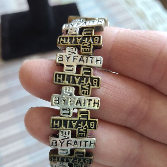 Vintage "Live By Faith" Cross Stretch Bracelet – Inspirational Christian Jewelry - Picture 3 of 7